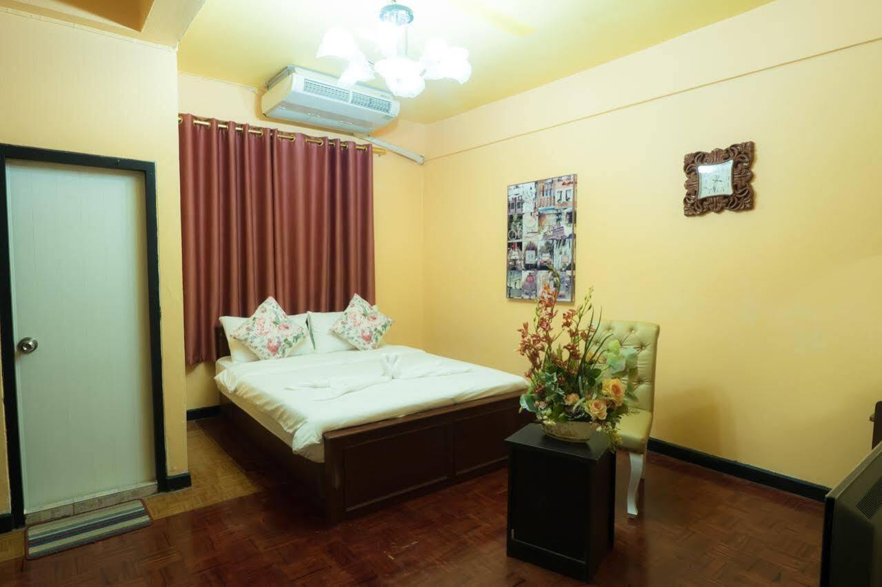 Hotel De Sky Sukhumvit Ekkamai Bangkok Esterno foto